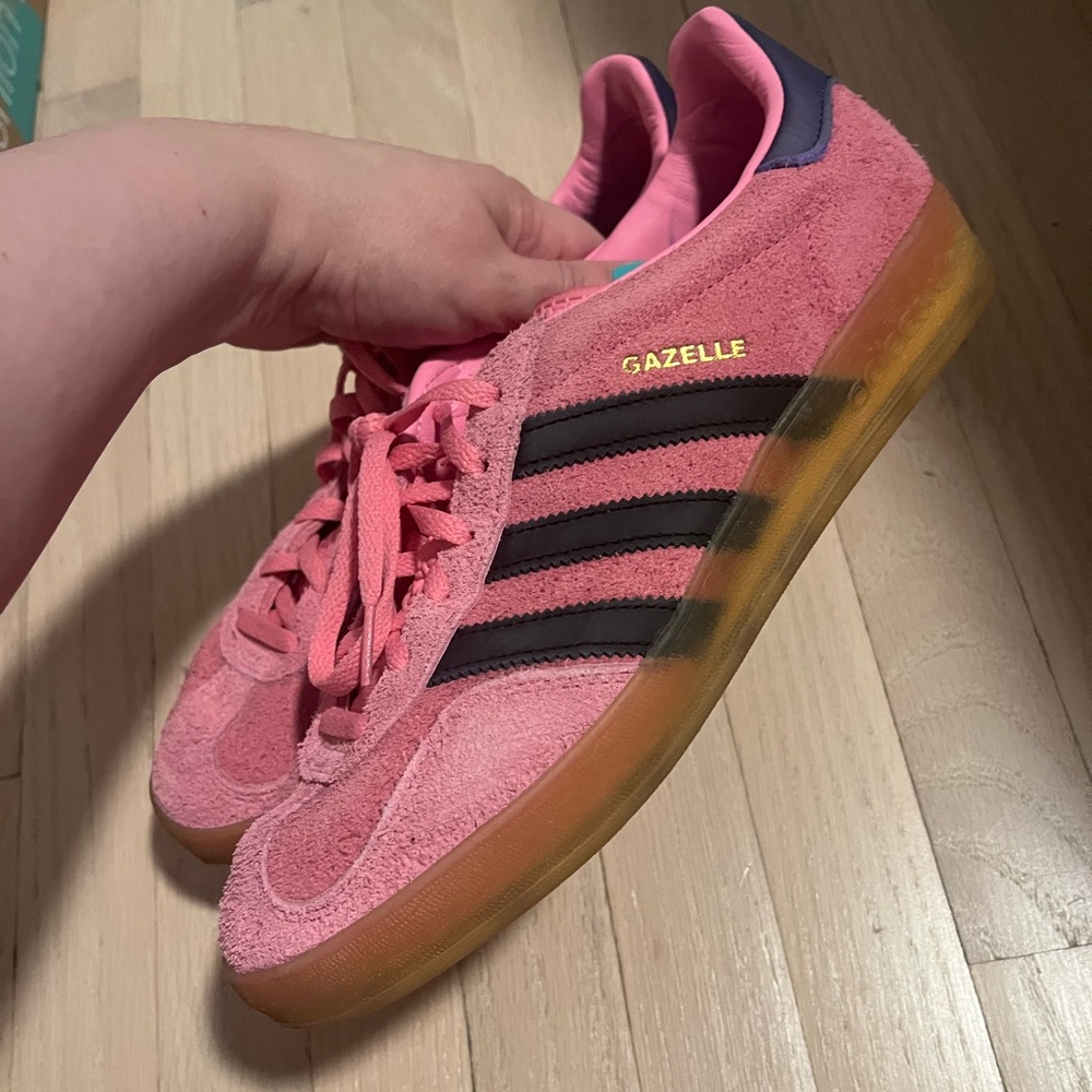 Adidas Gazelle pink size 9 worn 3x just too big for me